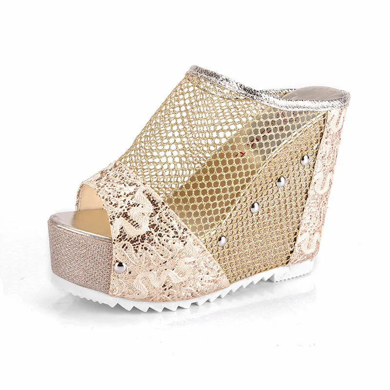 Korean platform lace-up flip-flops with chunky hollowed-out heel and mesh upper
