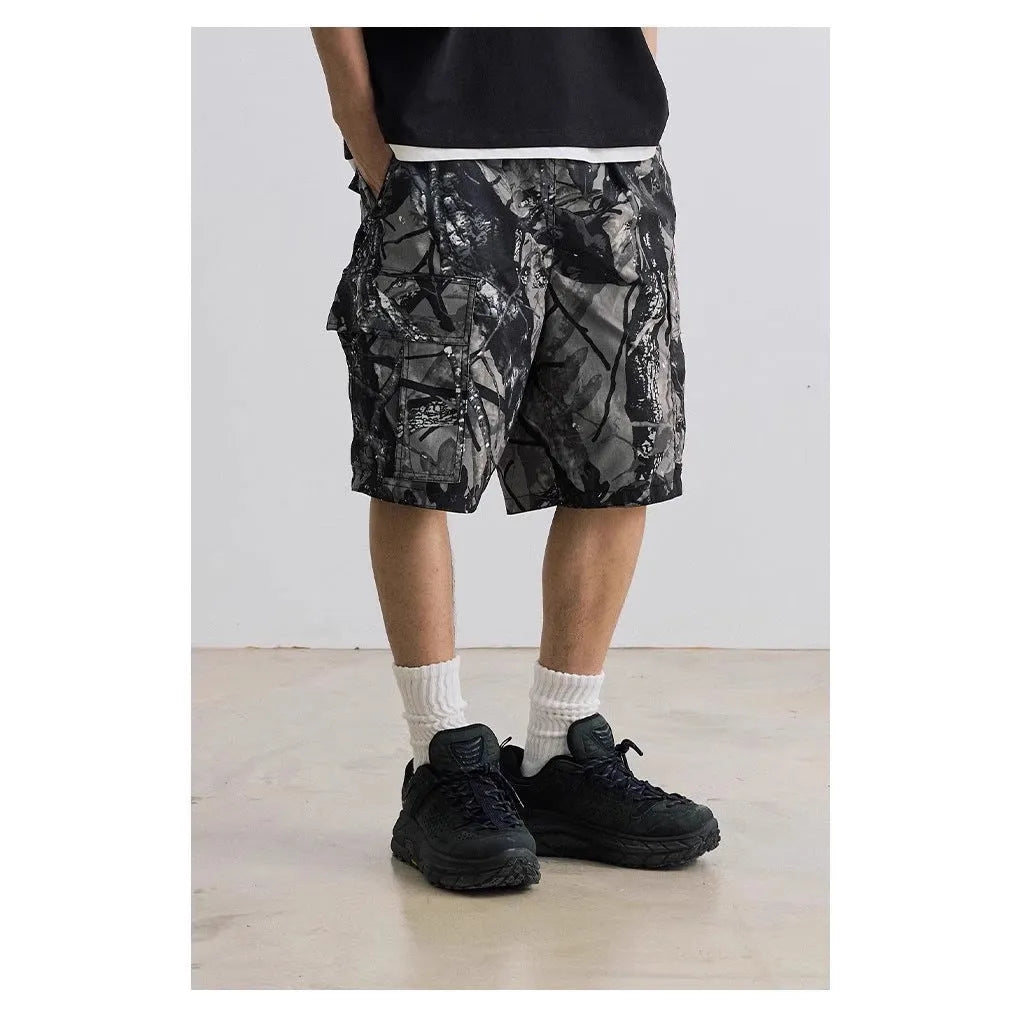 Loose fit denim shorts with elastic waist in black and army green colours