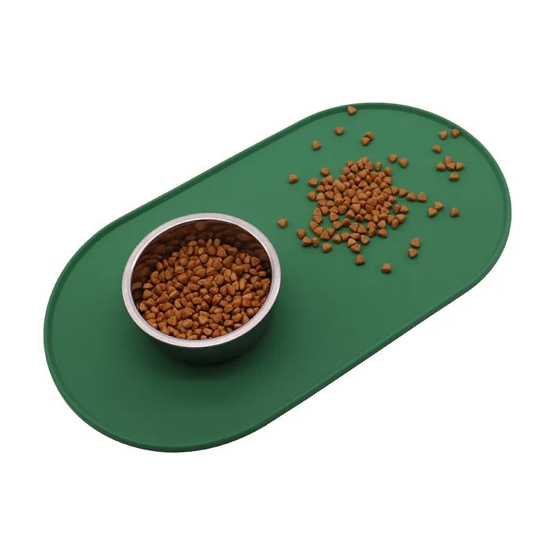 Green silicone waterproof placemat for cat bowls showing large size dimensions.
