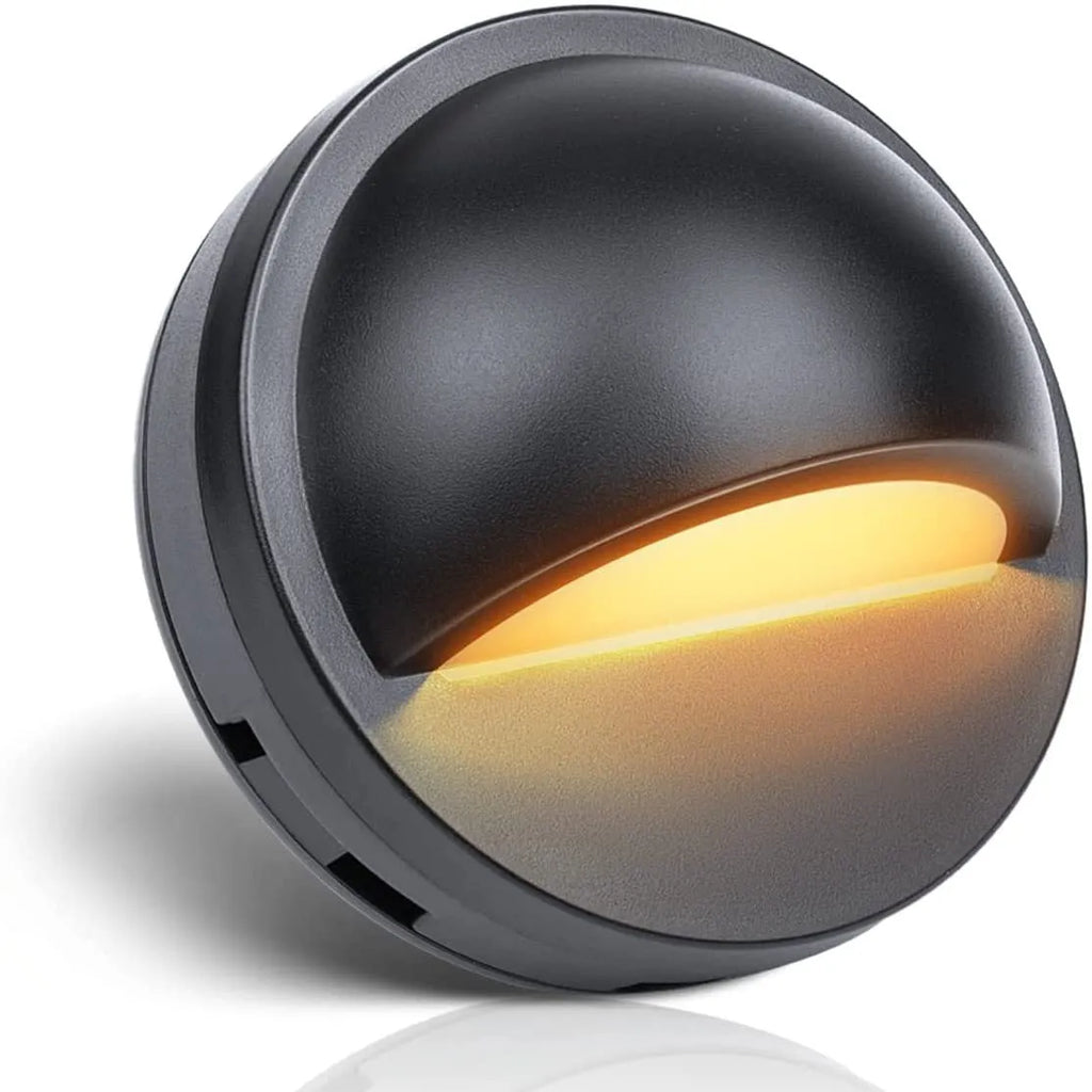 Compact outdoor step light with aluminum and PC body for garden paths
