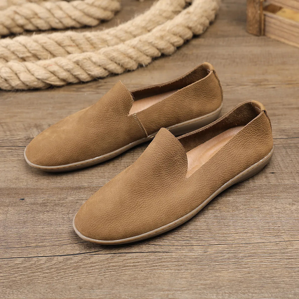 Handmade men's low-top casual shoes in khaki and grey with wedge heel and rubber sole