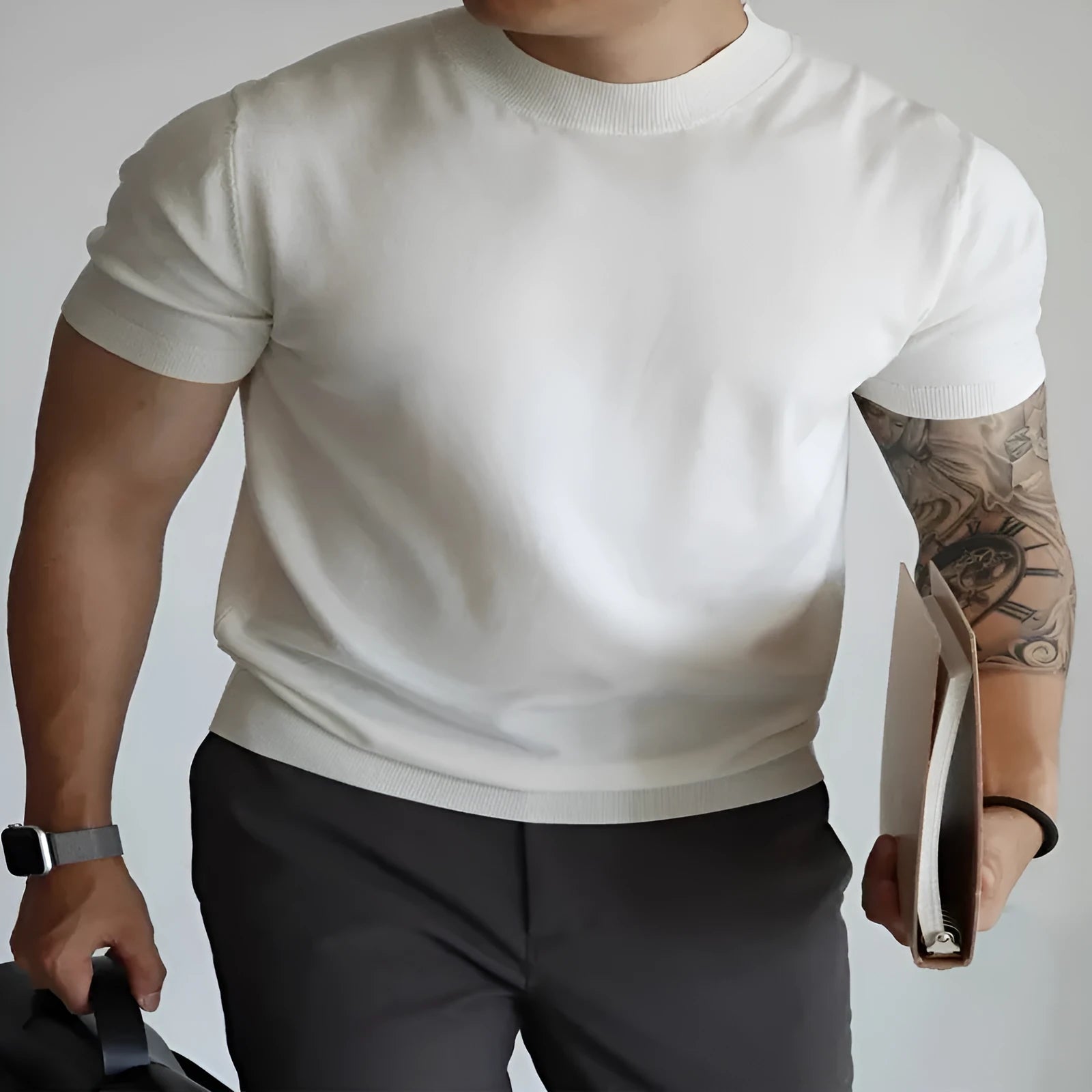 Men's slim-fit solid colour t-shirt on a hanger