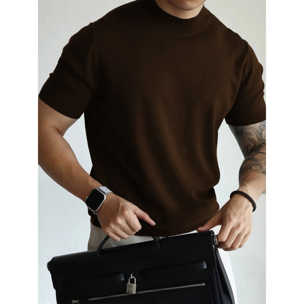 Men's slim-fit solid colour t-shirt on a hanger