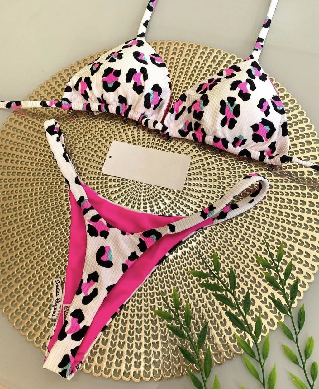 Women's printed bikini swimsuit with cotton-lined briefs in European and American pattern style