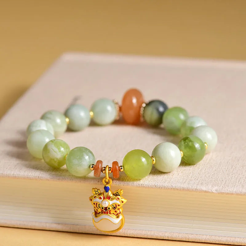 Green milk-in-water Xingshi jade pendant bracelet with geometric shape and retro style
