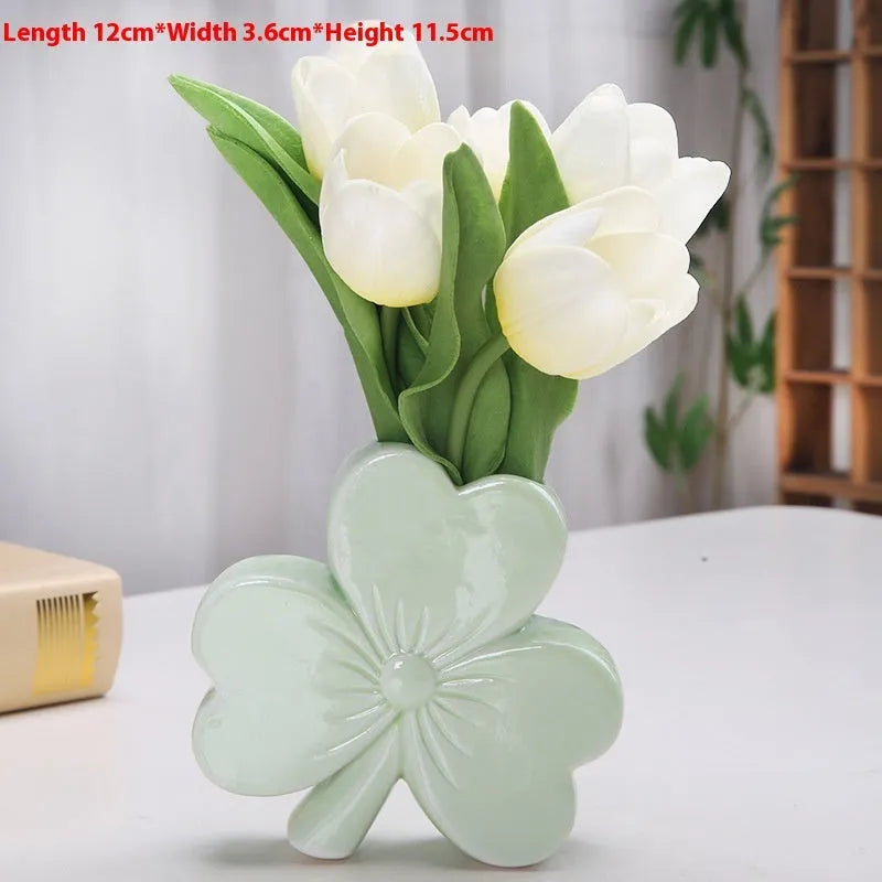 White porcelain ceramic vase with clover pattern in European style, available in four colours