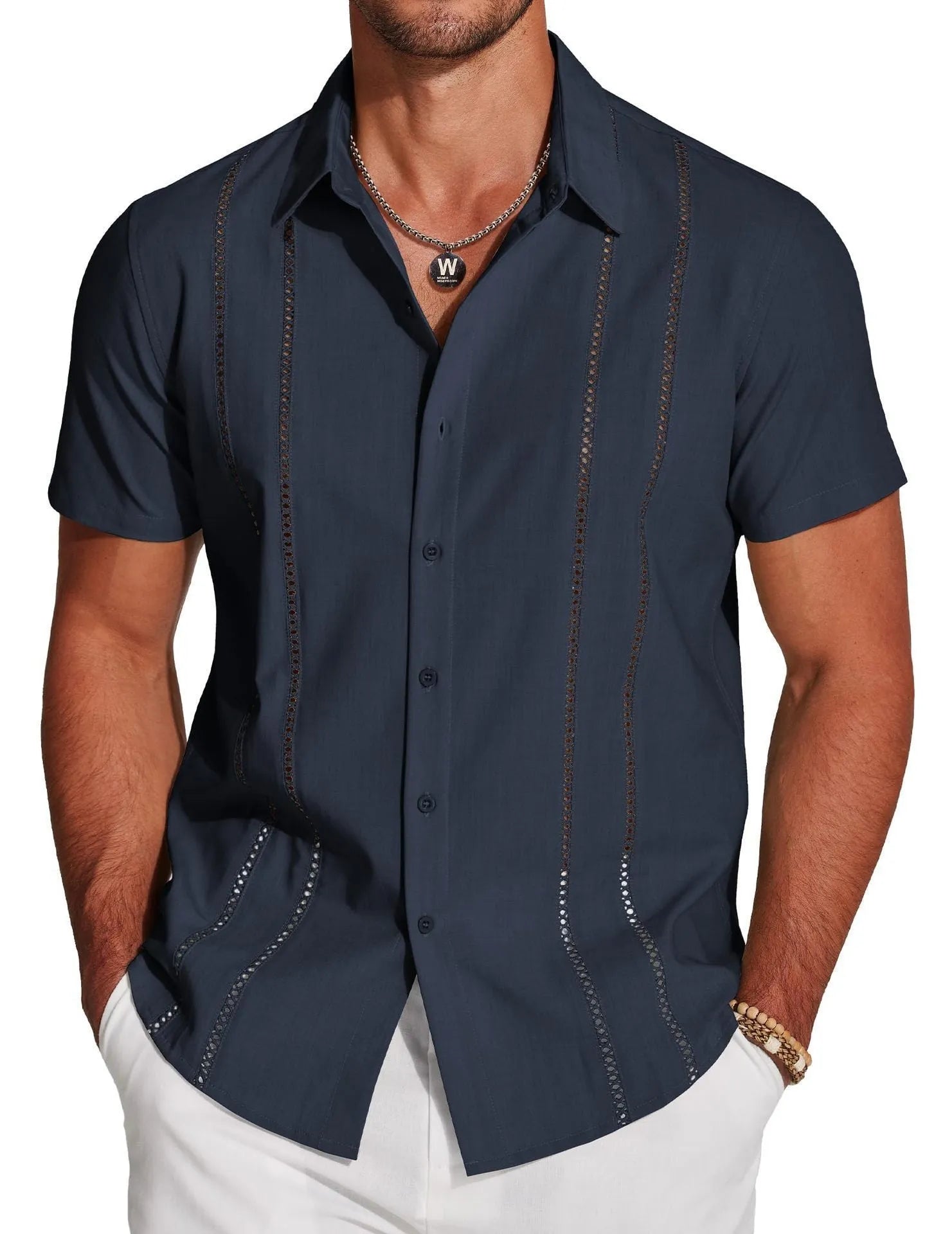 Men's slim fit short sleeve Hawaiian shirt with printed pattern in stretch polyester fabric.