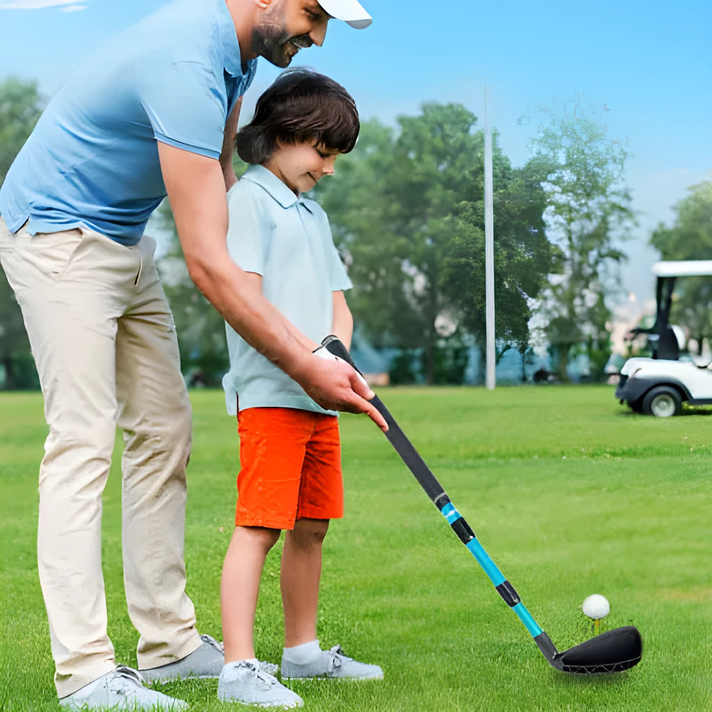 Golf three-section telescopic cutting rod with black rod body and black grip extending to 85 cm for indoor or outdoor practice