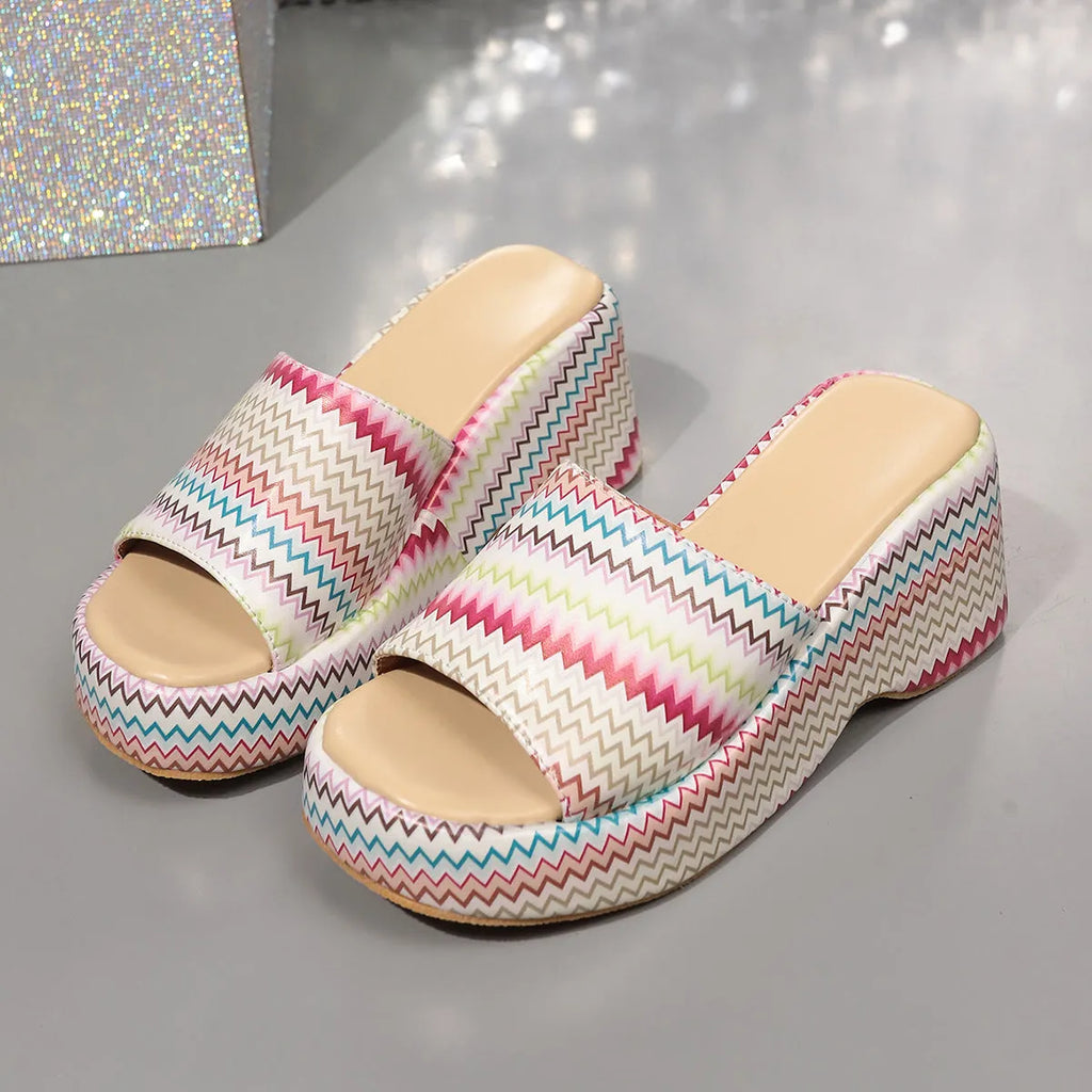 Women's colourful wave print wedge sandals with thick bottom and fish mouth toe design