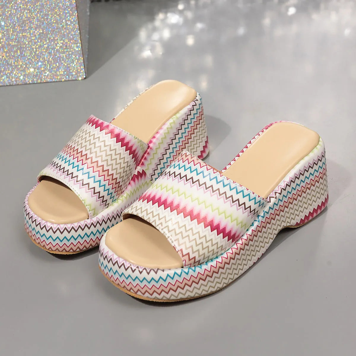 Women's colourful wave print wedge sandals with thick bottom and fish mouth toe design