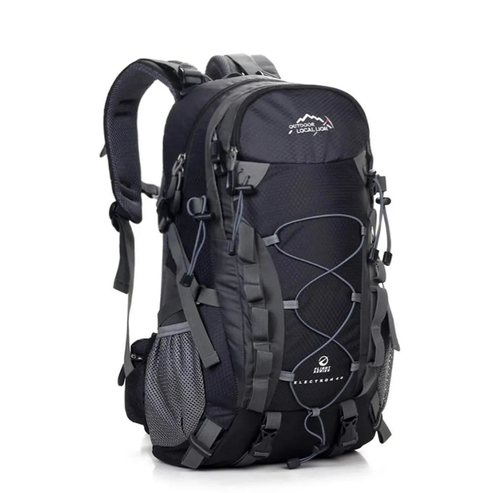 Green leisure sports backpack with 20-35 litre capacity for outdoor activities