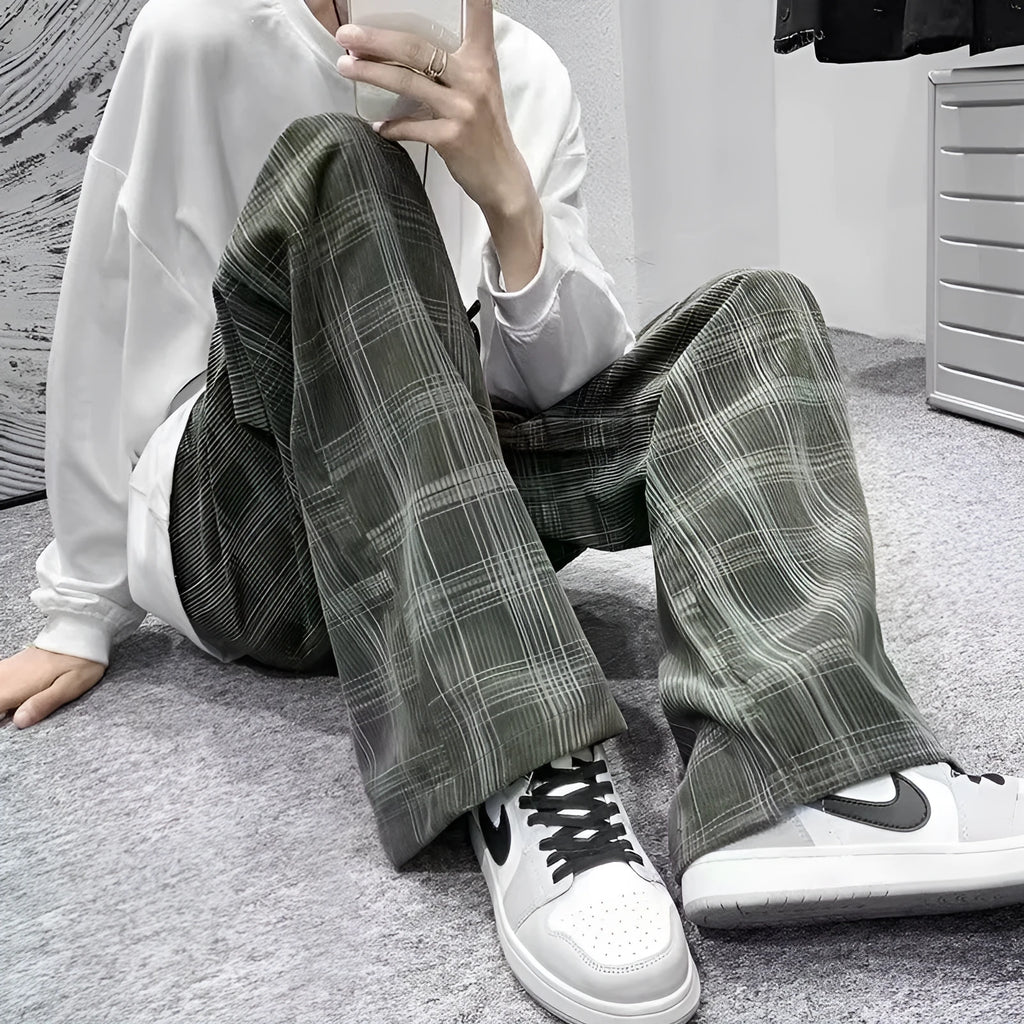 Japanese retro plaid straight-leg trousers in black or green colours