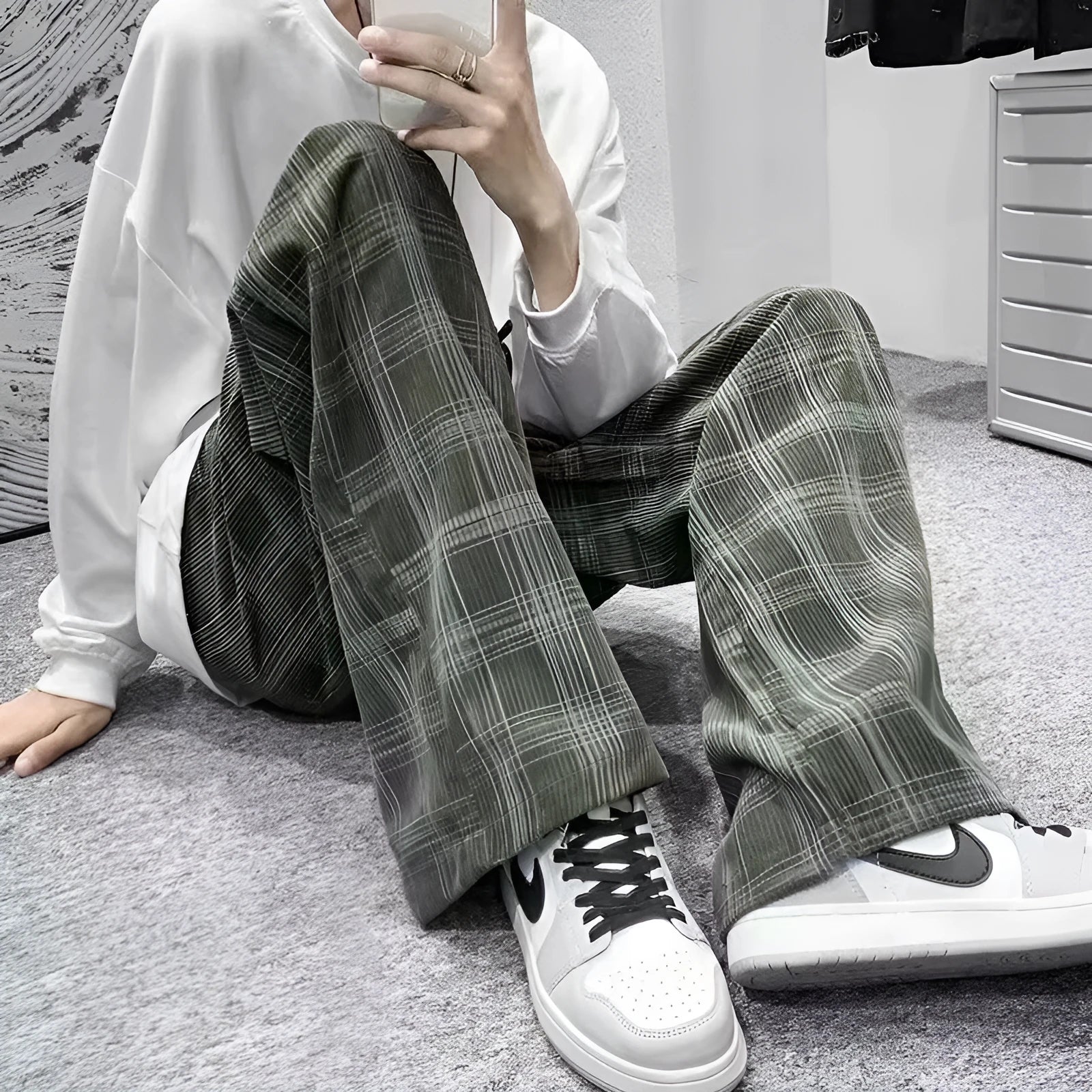Japanese retro plaid straight-leg trousers in black or green colours