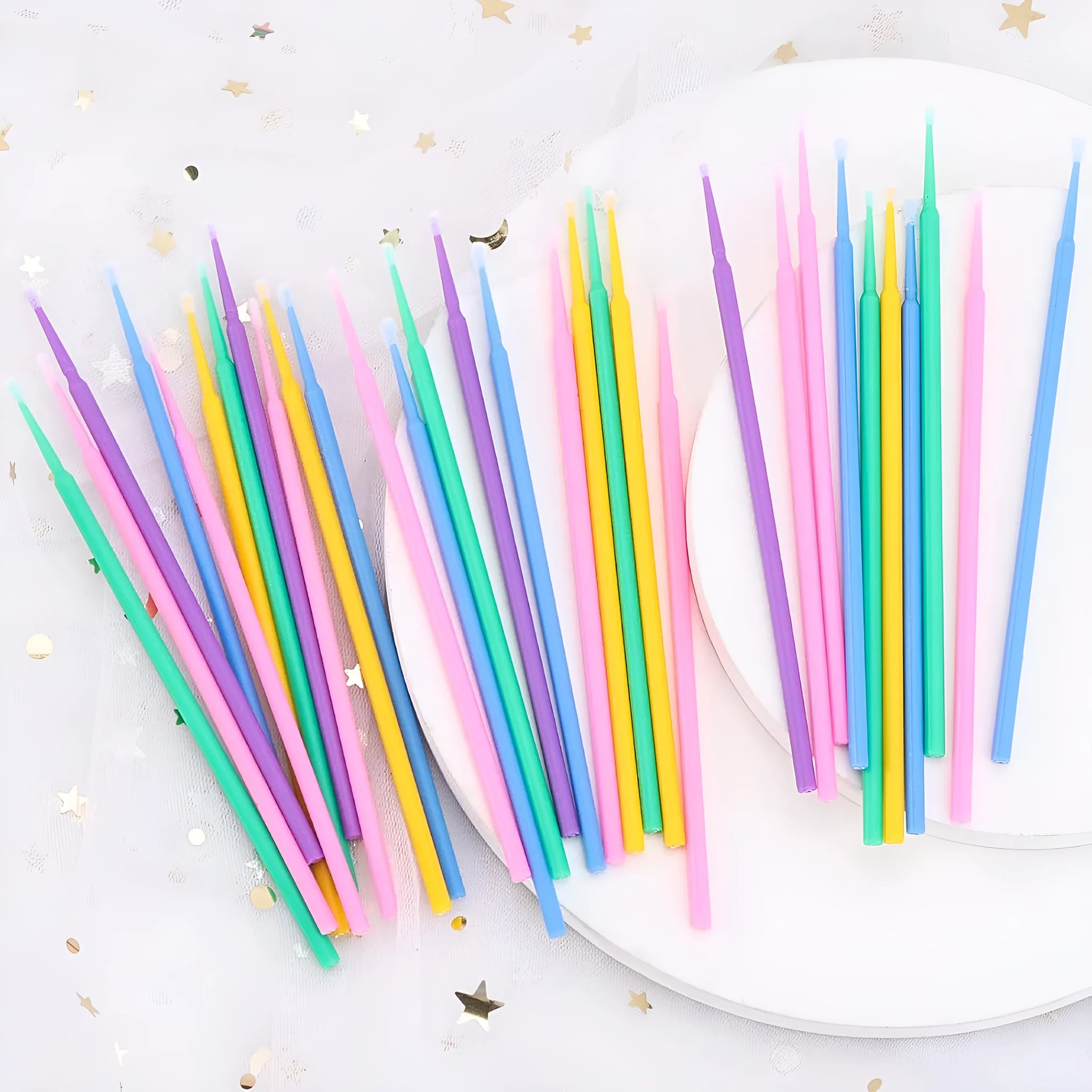 Disposable micro applicator brushes with coloured handles for eyelash extensions and makeup