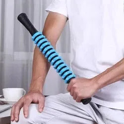 Manual yoga massage bar roller 14.6 x 430 mm in black with adjustable rolling parts and grip handles for muscle relief