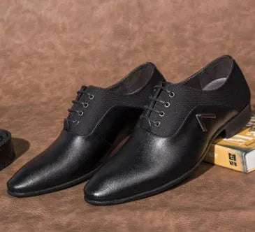 Men's black Oxford shoes with low-cut PU upper and rubber sole