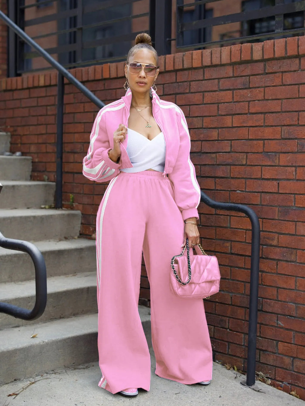 Striped two-piece polyester sweater set with zipper detail in street hipster style