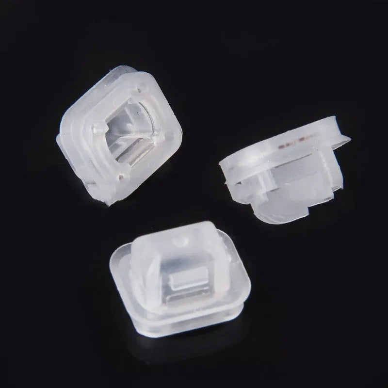 Plastic and metal interior fastener clips for BMW cars, pack of 100 pieces.