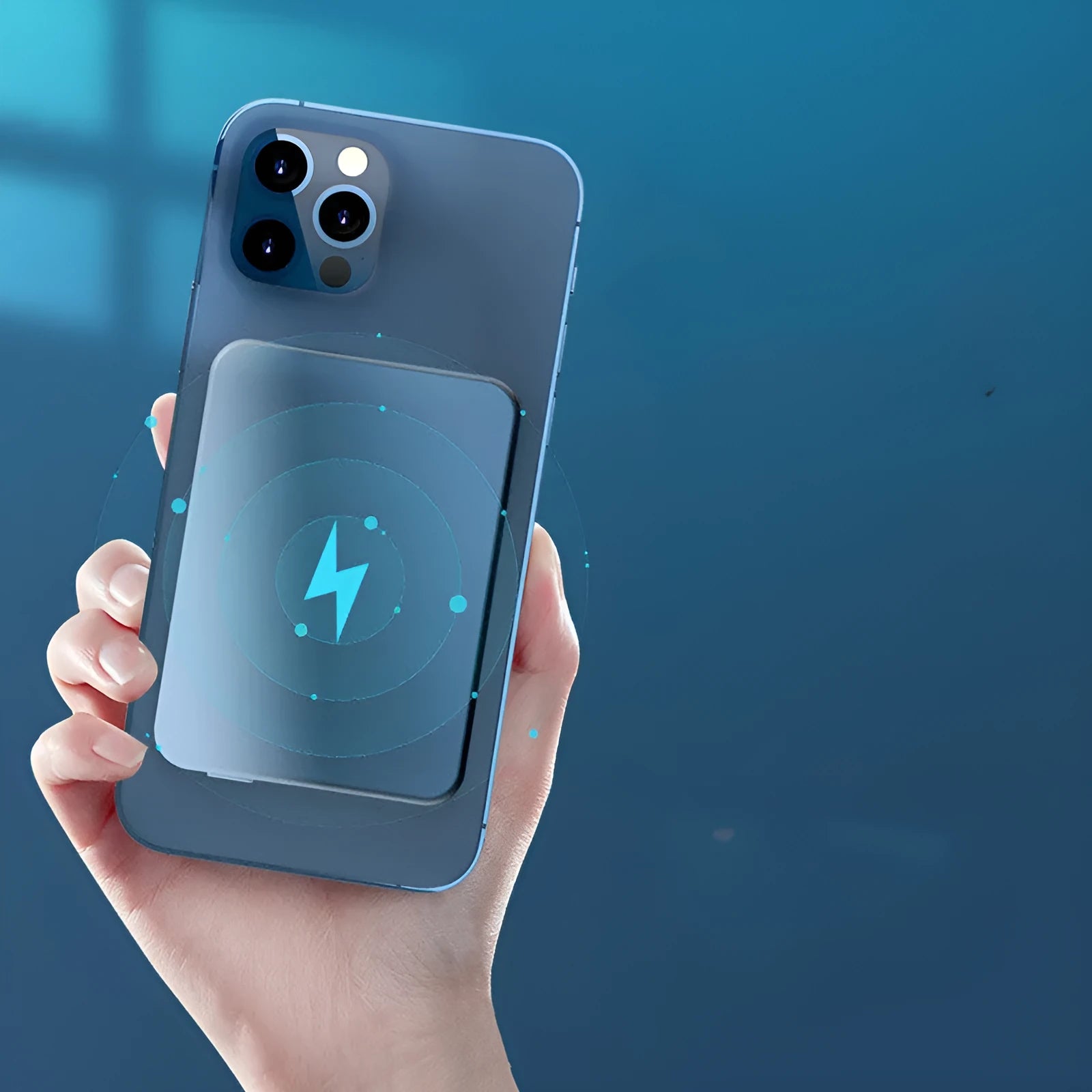Silver aluminium magnetic wireless charging power bank for iPhone with USB-C port.