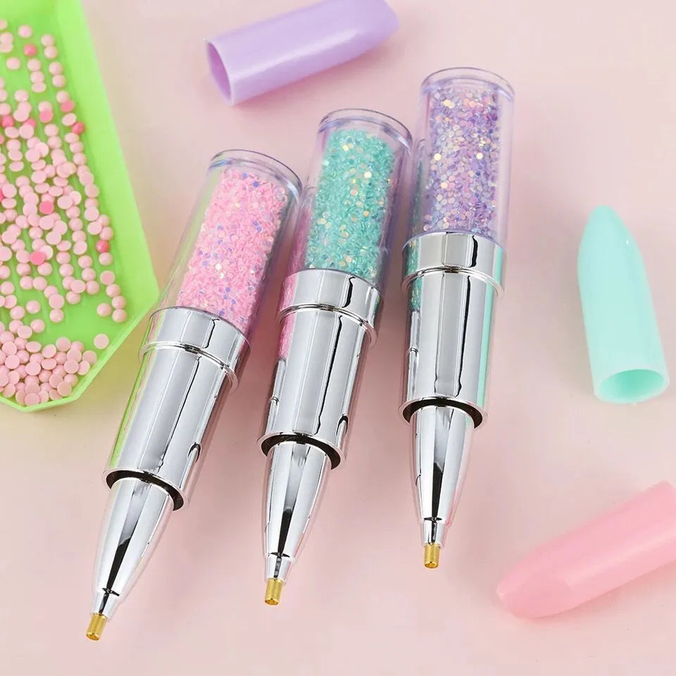 Diamond painting point drill pen in plastic, green colour, with a fine tip for cross stitch and diamond embroidery.