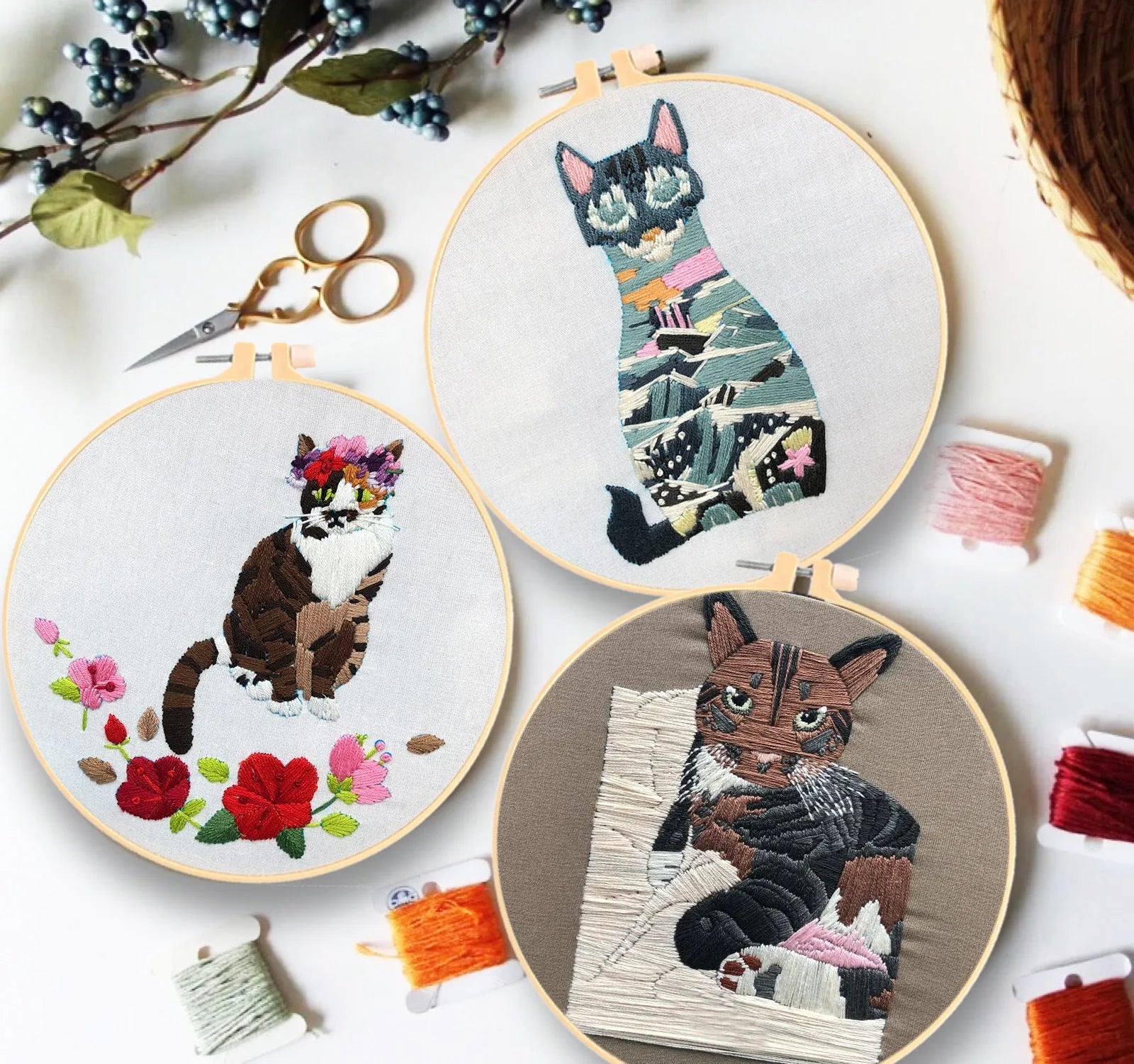Cat embroidery kit with cotton fabric and 15cm stretch frame for beginners