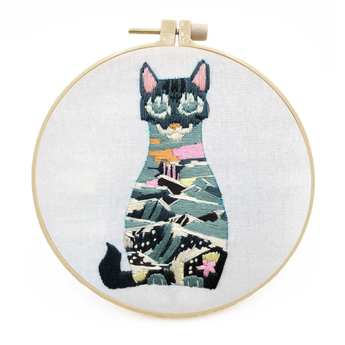 Cat embroidery kit with cotton fabric and 15cm stretch frame for beginners