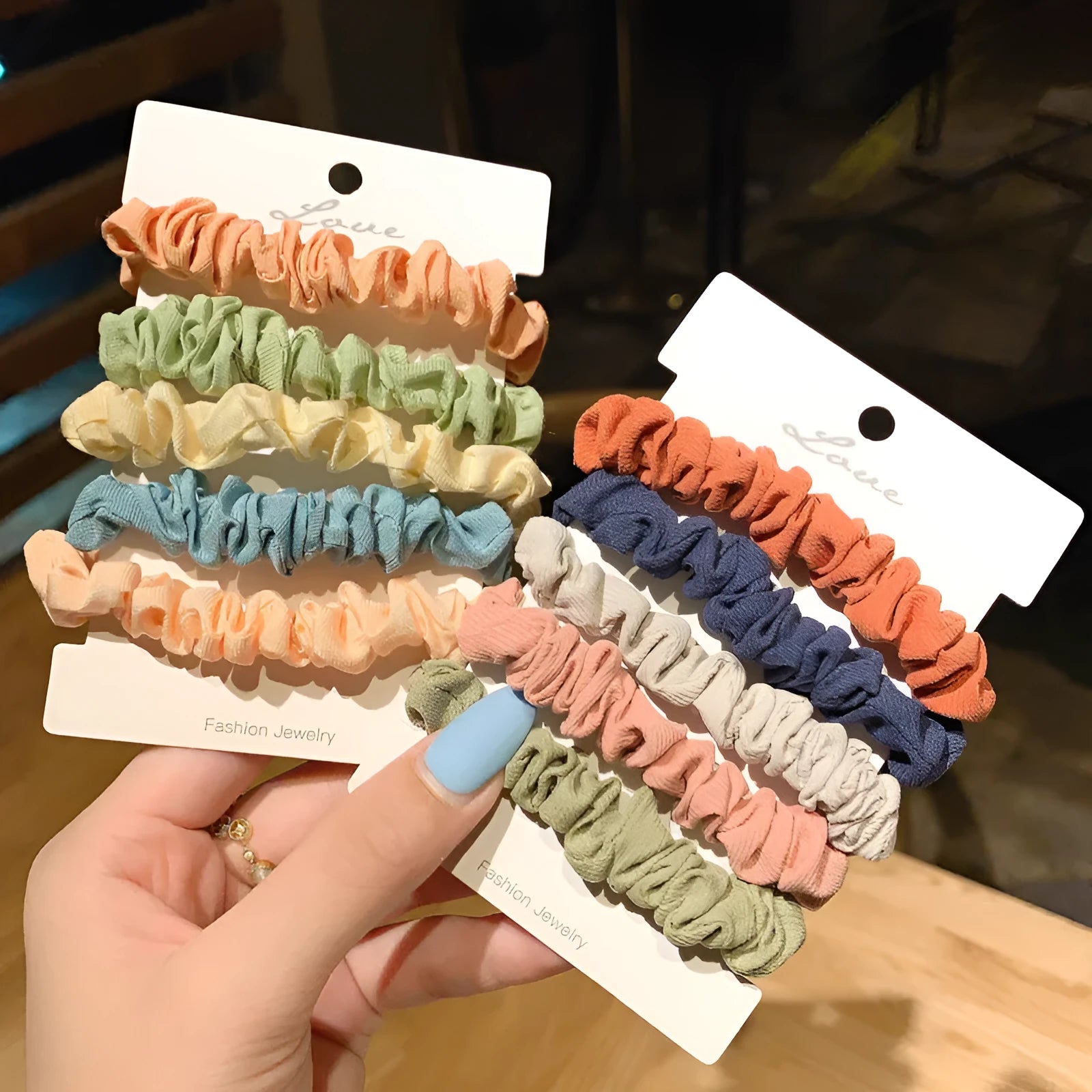 Children's 20-piece hair accessory set showing small intestine rings and large intestine head ropes in selected colour options
