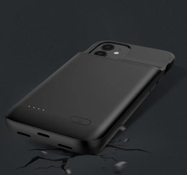 Black ultra-thin TPU back clip wireless battery pack for iPhone 12, showing clip and multi-U port.