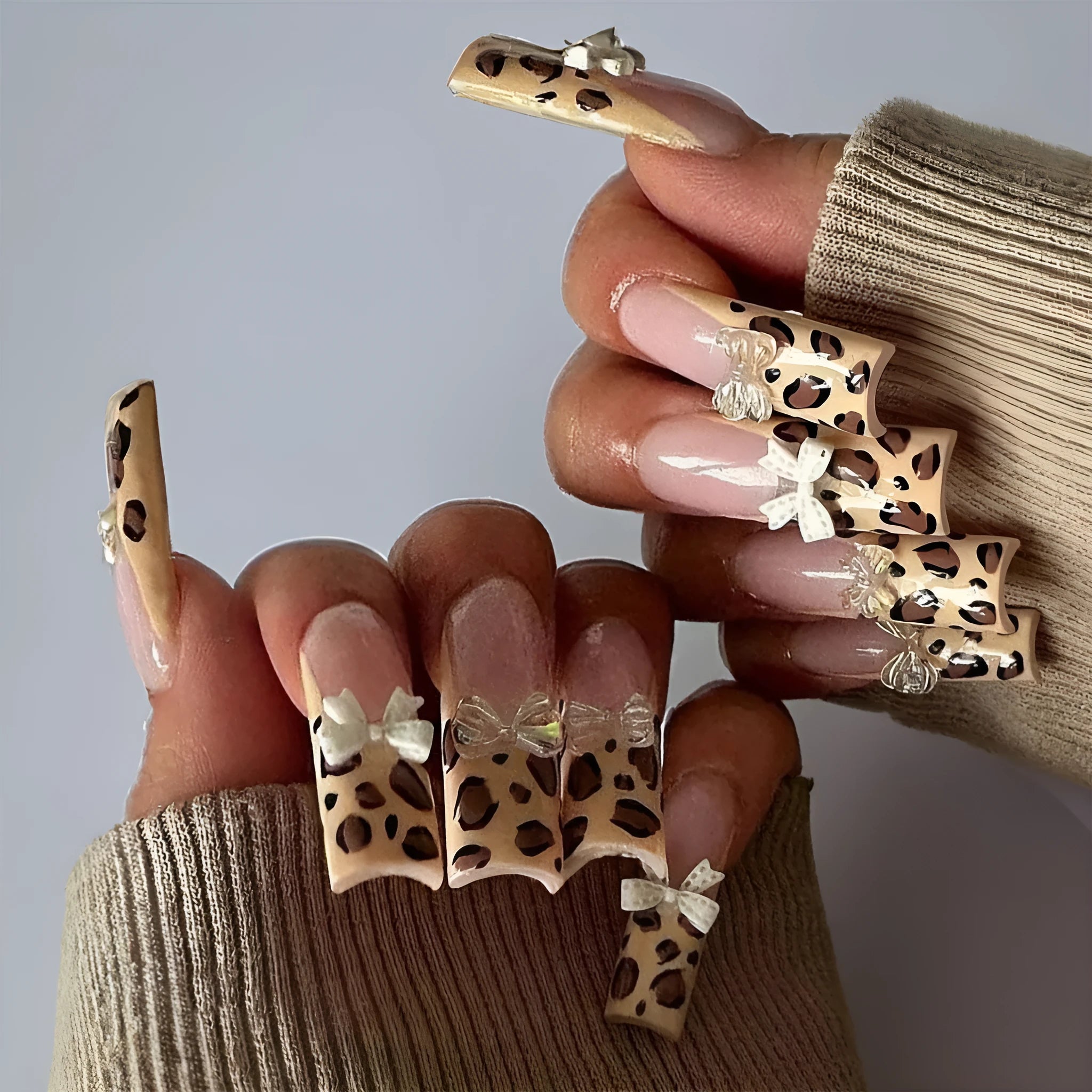 Leopard print butterfly patterned artificial fingernail pieces for nail art decoration