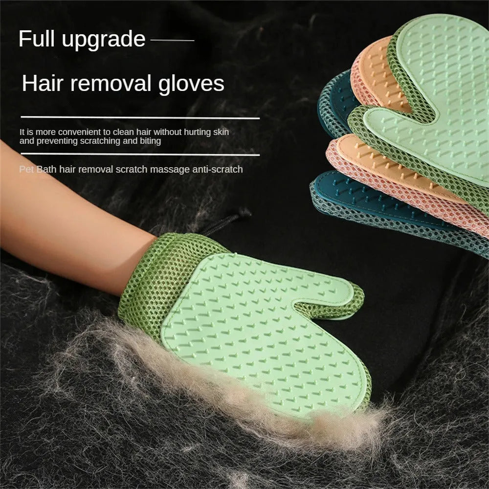 Dark blue pet grooming and hair removal glove made of mesh and TPR for cats and dogs.