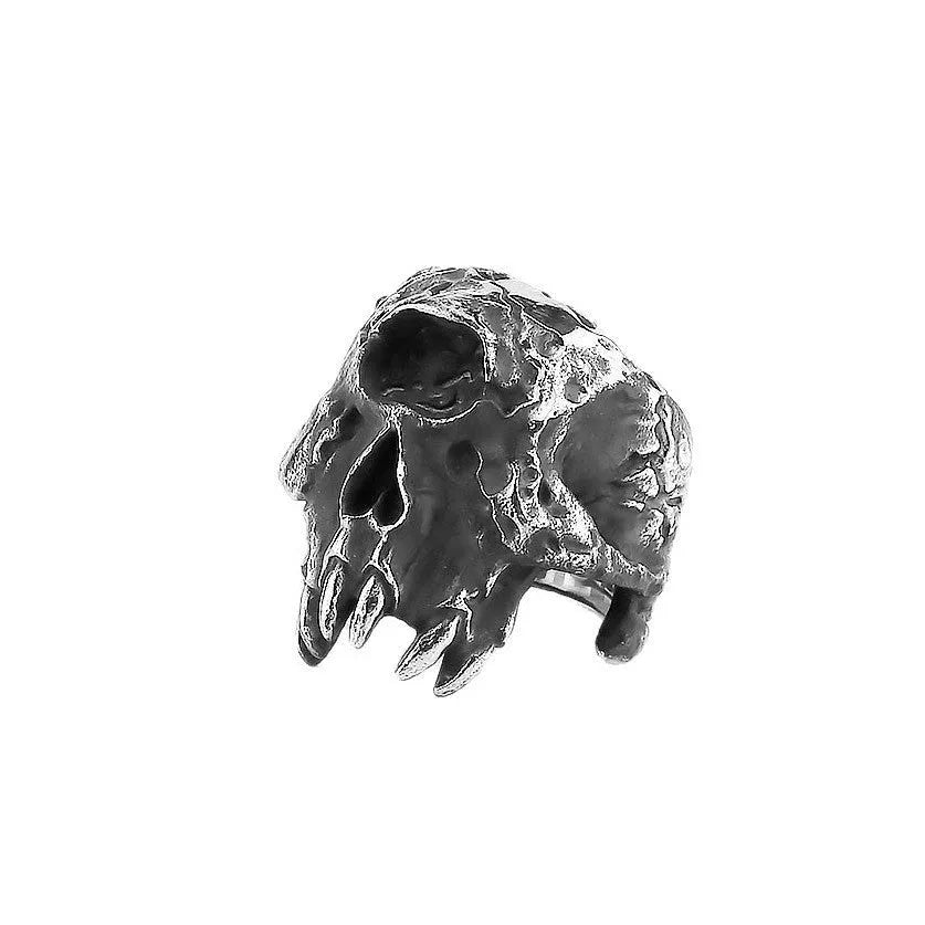 Silver alloy skull ring with one-eyed design in punk retro style for men and women