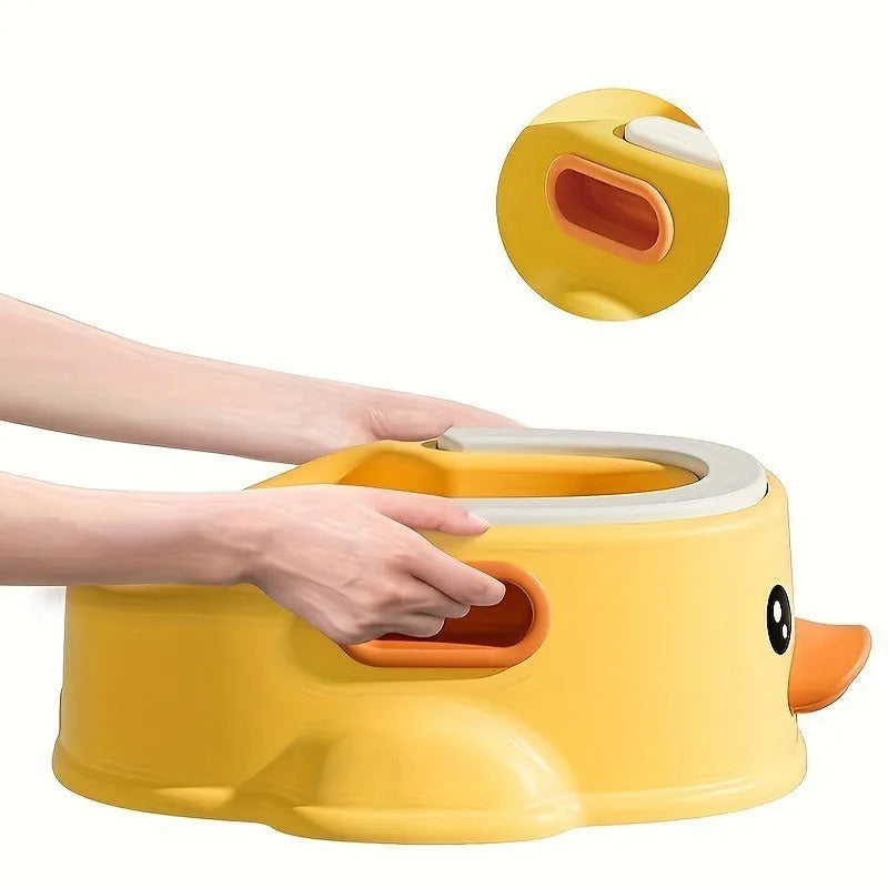 Blue PVC duck-shaped bathtub for washing dogs and cats on a lawn