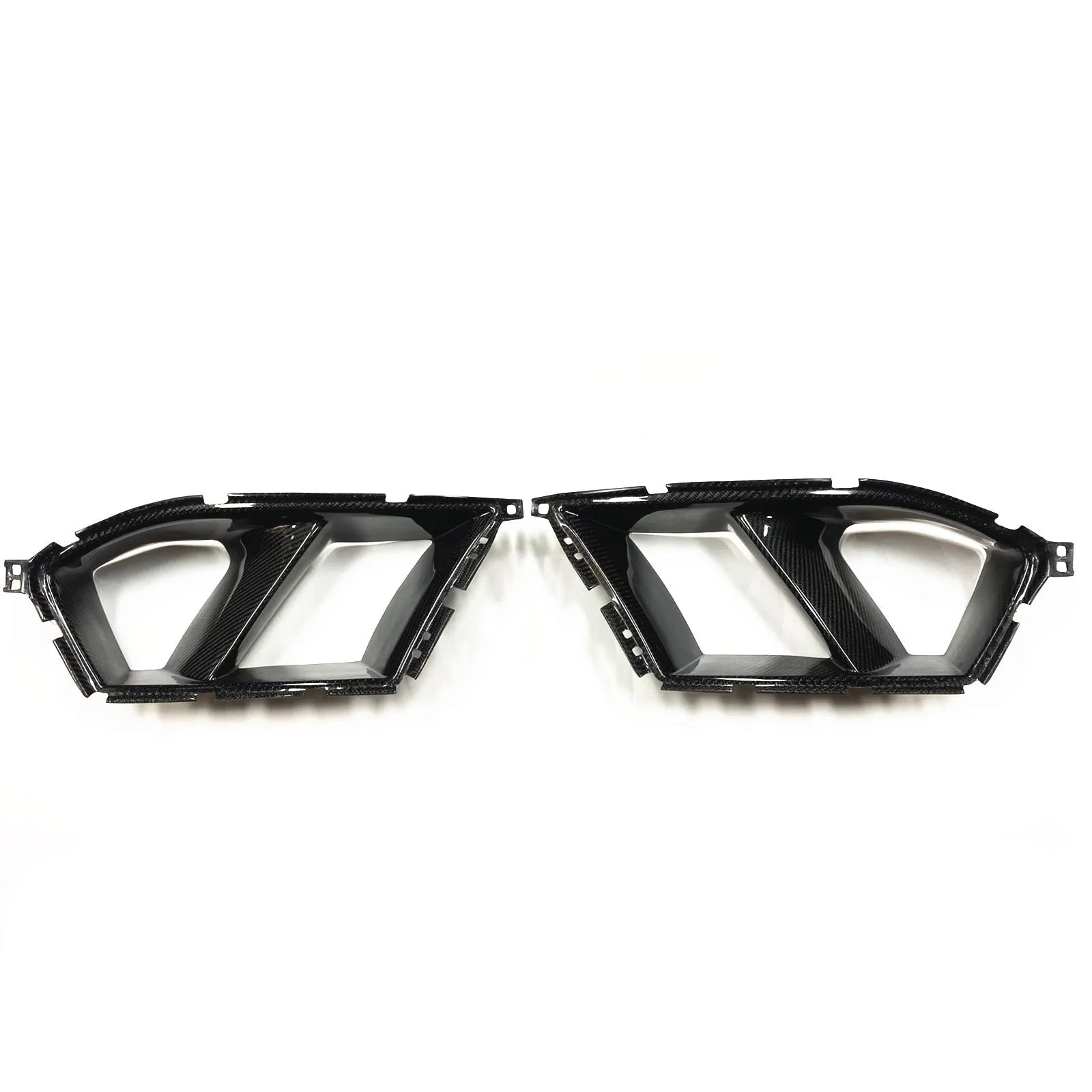 Black dry carbon fibre front bumper grille with 3K weave pattern for BMW M3 M4 G80 G82 models.