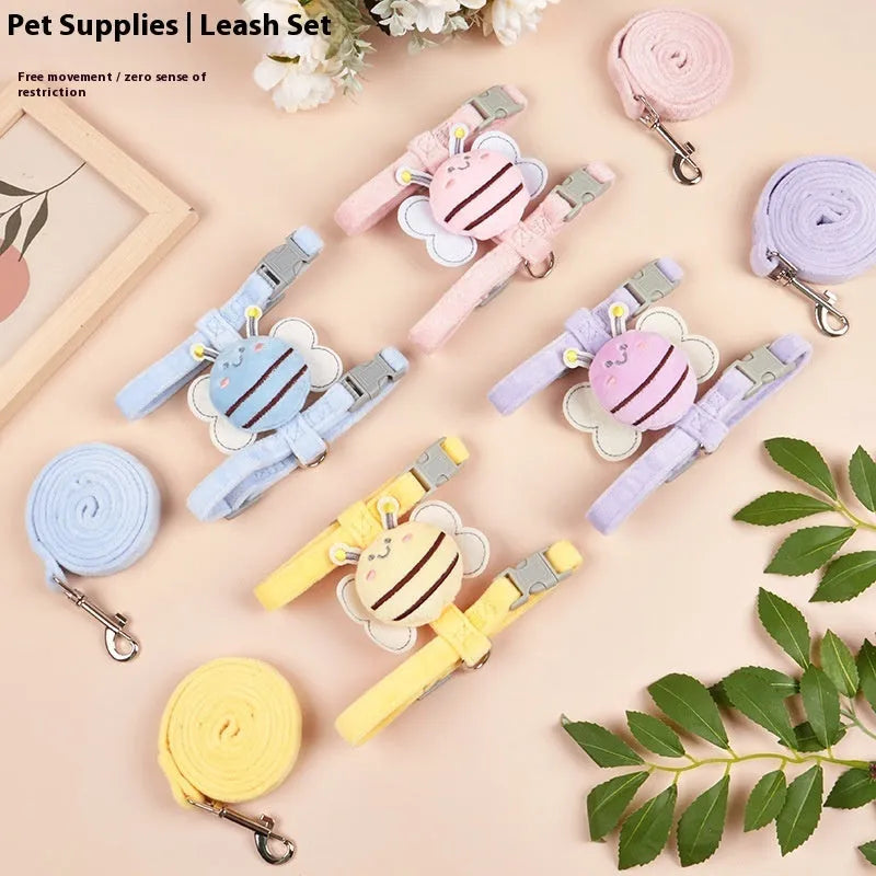 Bee-shaped cat rope leash in blue, pink or yellow with adjustable sizing