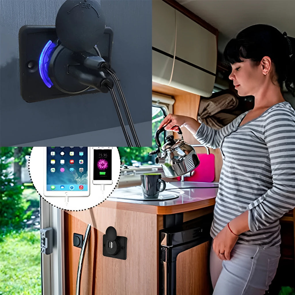 Black 12V car USB charger with 3.1A output for automotive modification