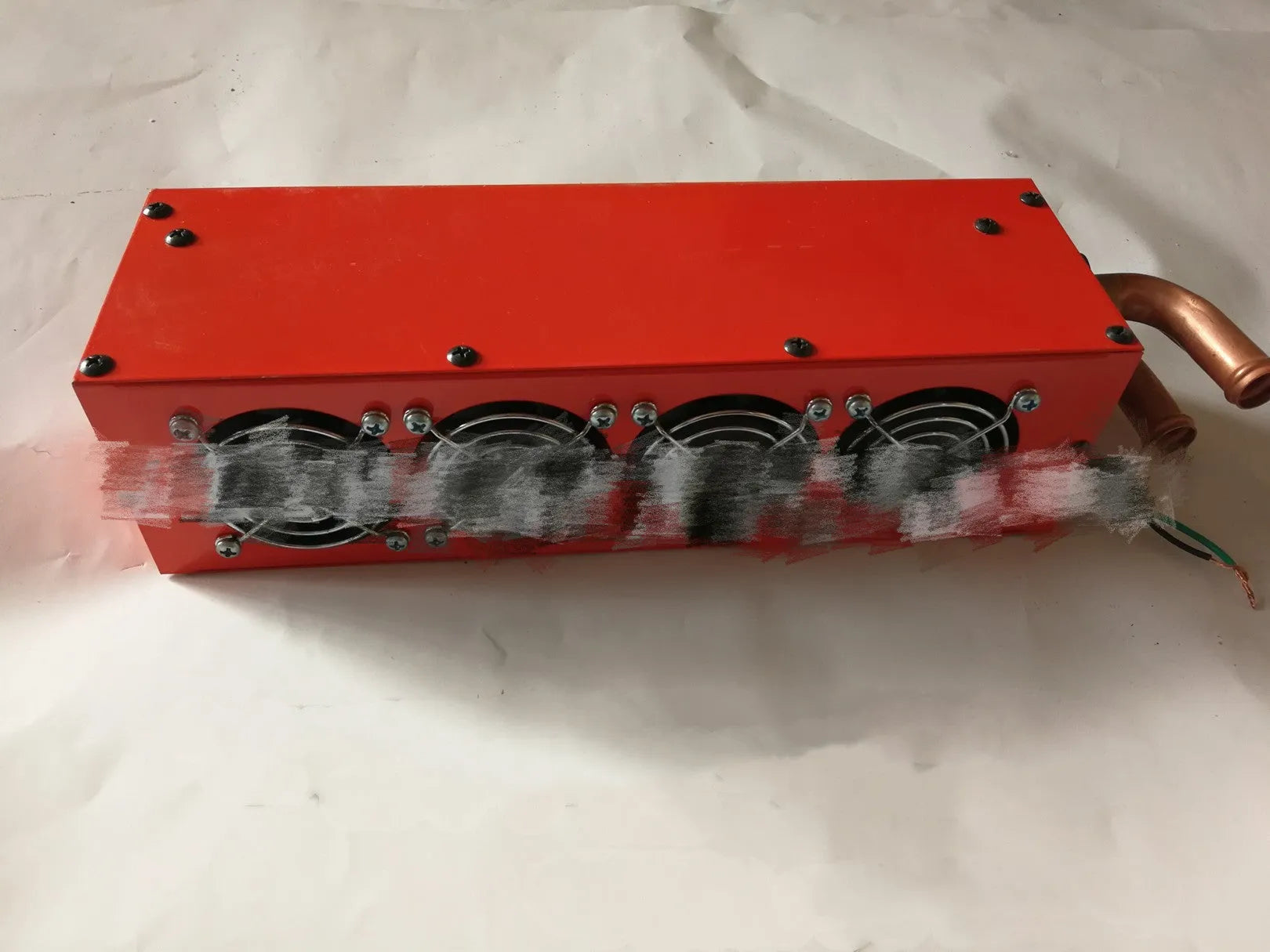 Metal car heater with four-hole copper pipe for 12V/24V vehicles