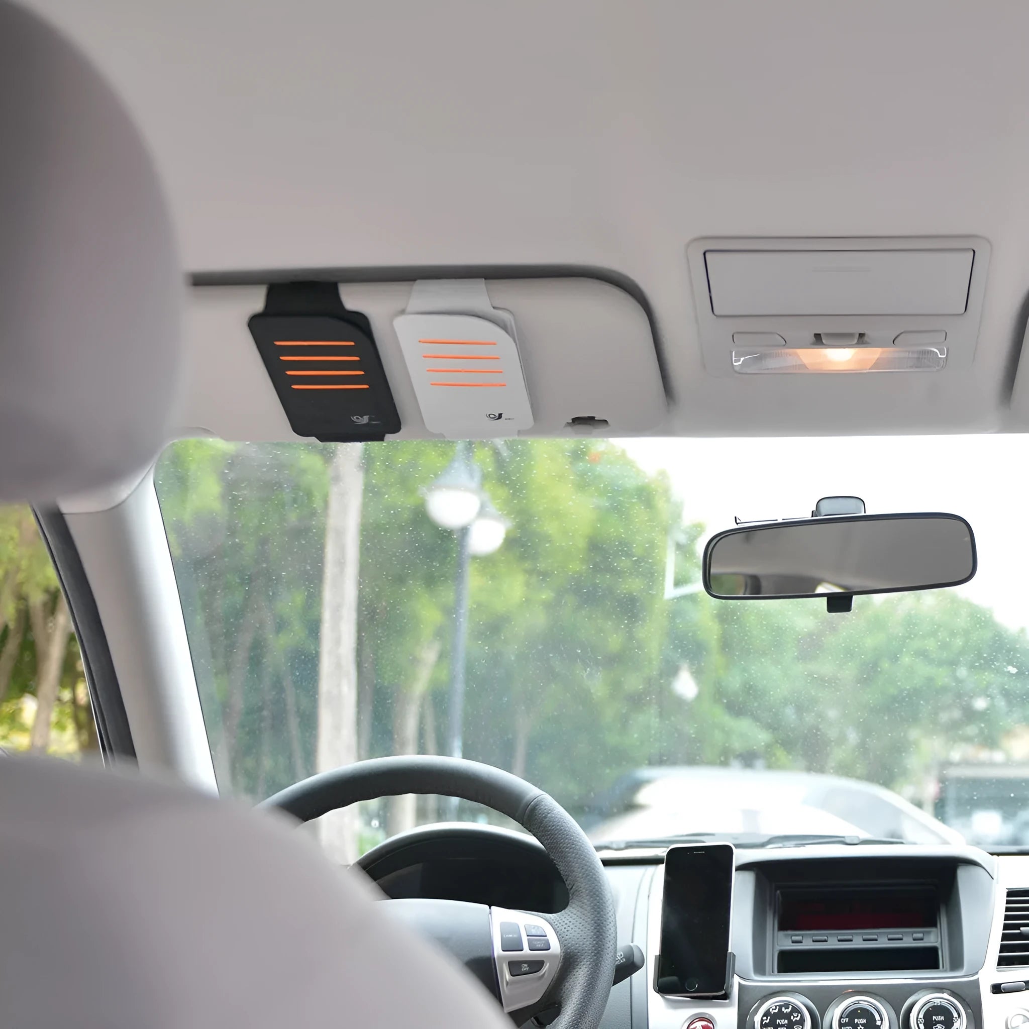 Car sun visor shading panel set with vehicle-mounted storage bag in black or grey colour