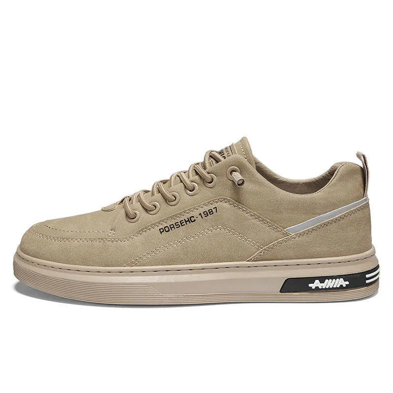 Men's casual work shoes with non-slip rubber sole in black colour showing round toe design