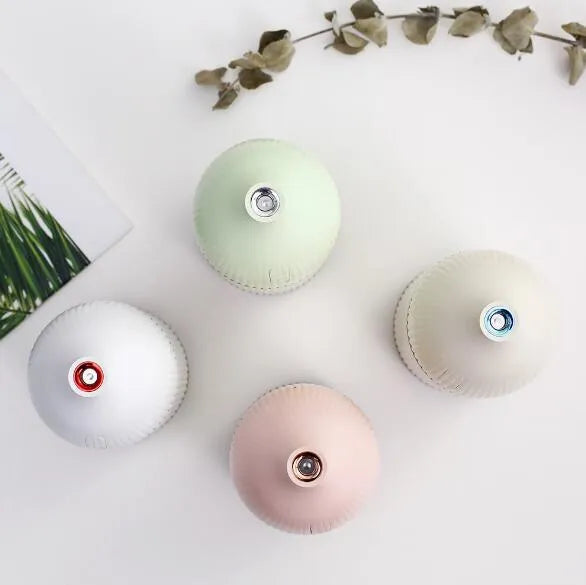 White 300ml ultrasonic aromatherapy diffuser with LED light and USB connection