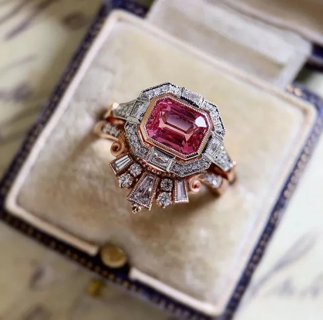 Rose gold geometric retro style women's ring in alloy material with ins fashion aesthetic