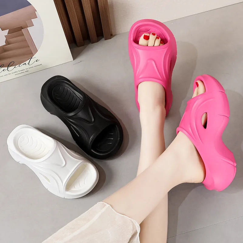 Women's thick-soled EVA beach slippers in black, white and rose red colours