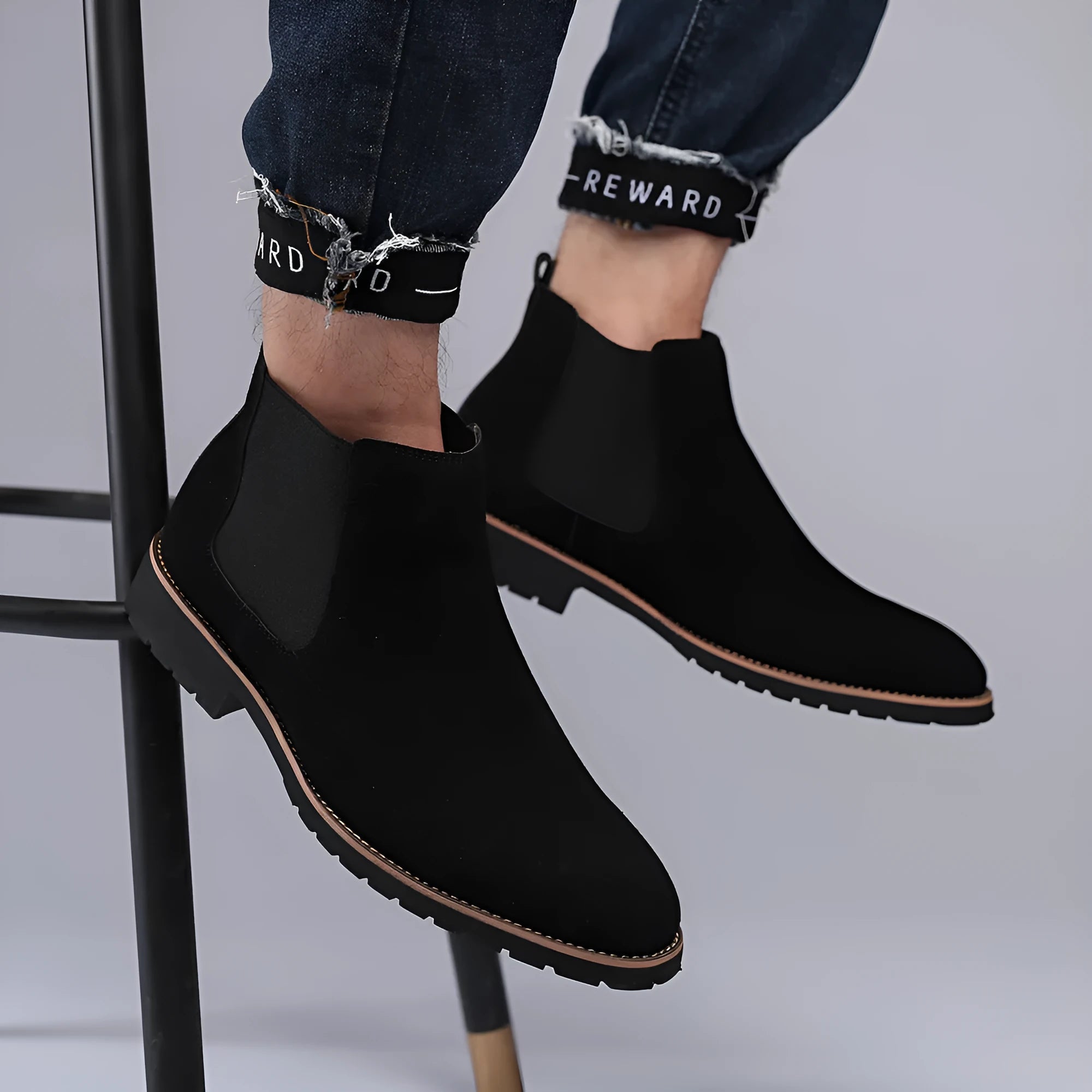 Fashion Martin male high-top worker boots in black artificial PU with rubber sole and square heel