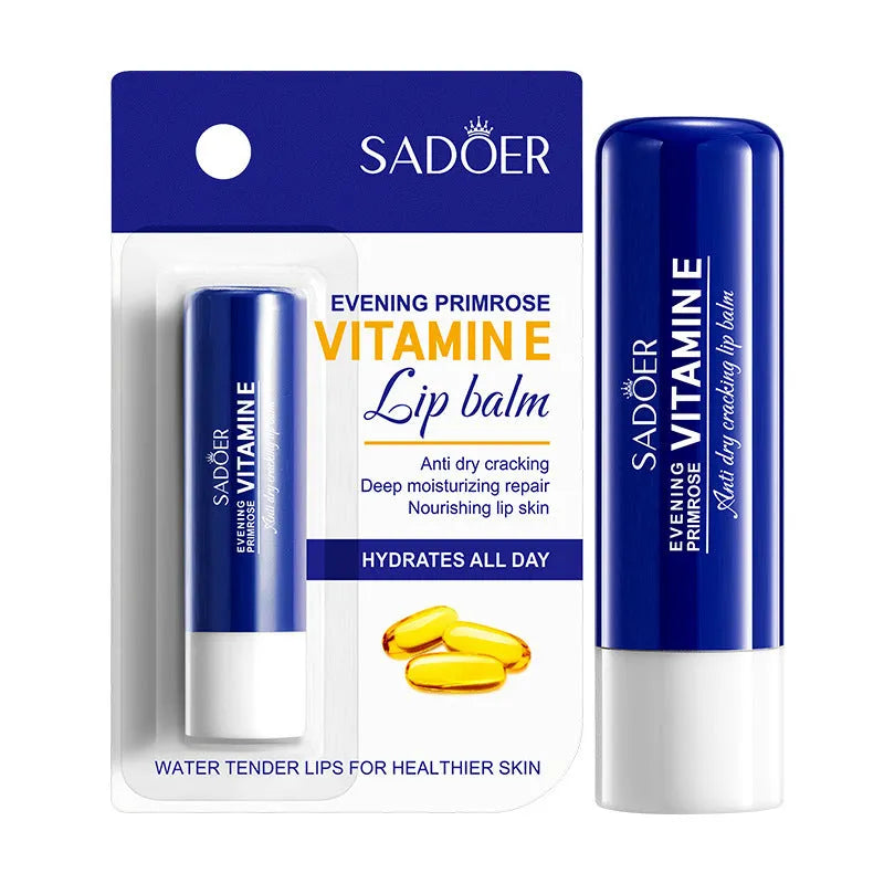 Anti-chapped moisturising lipstick stick in a twist-up tube with hyaluronic acid and vitamin E.