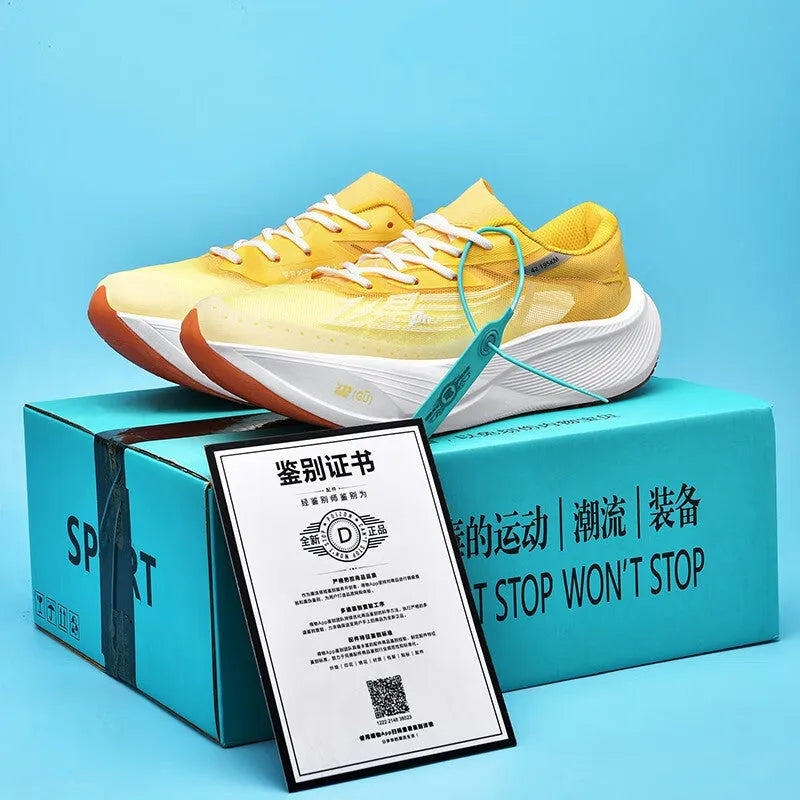 Low-top unisex racing sneaker with carbon plate, shown in Glacier colour with front lace-up detail.