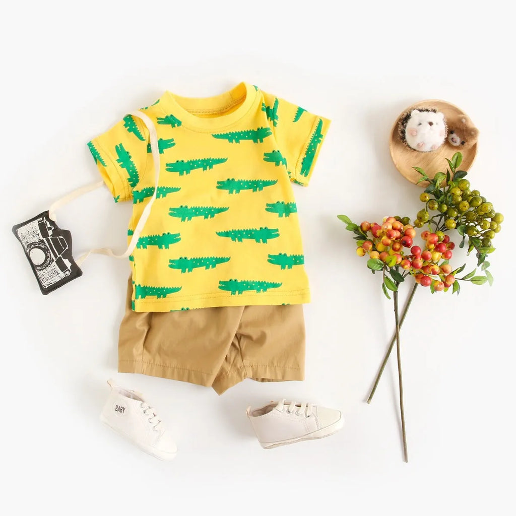 Cotton Baby Boy Summer Suit Cartoon Animal Print Top and Pants Set for Infants and Toddlers Age 0-3 Years Blue Whale or Yellow Crocodile Colour Options