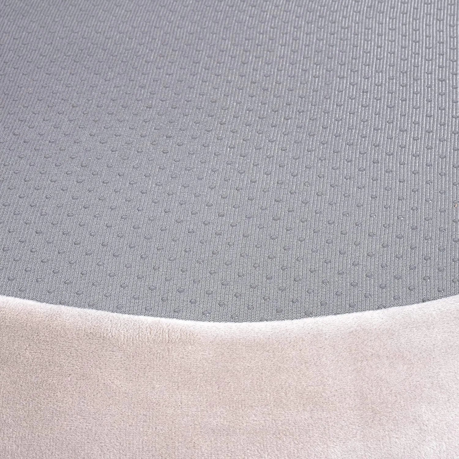 Super Soft Plush Four Seasons Pet Pad for dogs in light grey, size 50cm x 50cm
