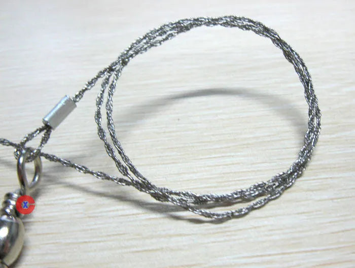 55cm survival wire saw with stainless steel blade and thumb rings for outdoor cutting