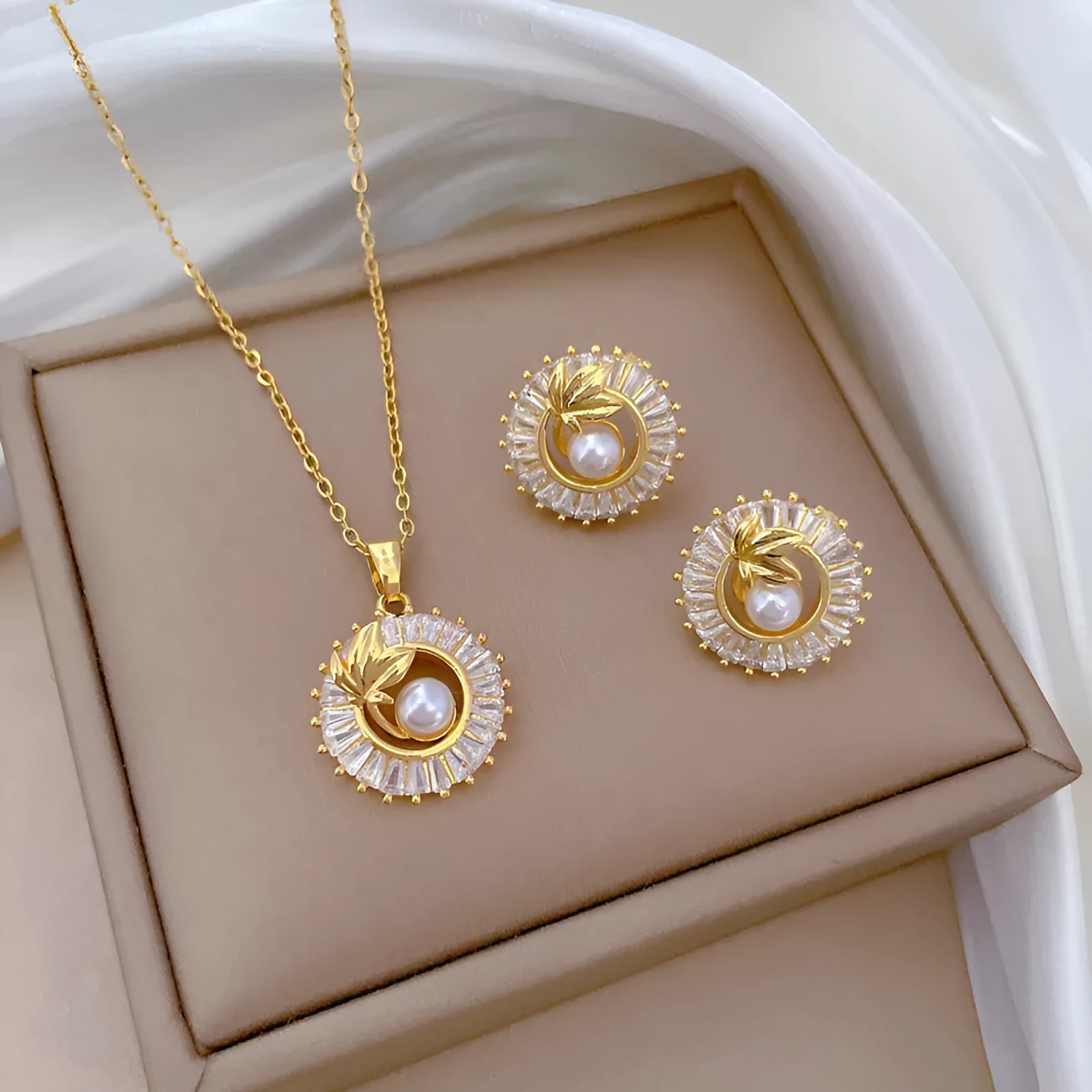 Personalised square full diamond leaf design jewellery set with necklace, earrings, and ring in titanium steel and gold-plated copper