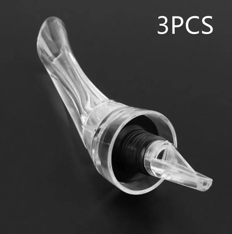 Acrylic wine aerator with stainless steel filter, measuring 16cm by 4.2cm.
