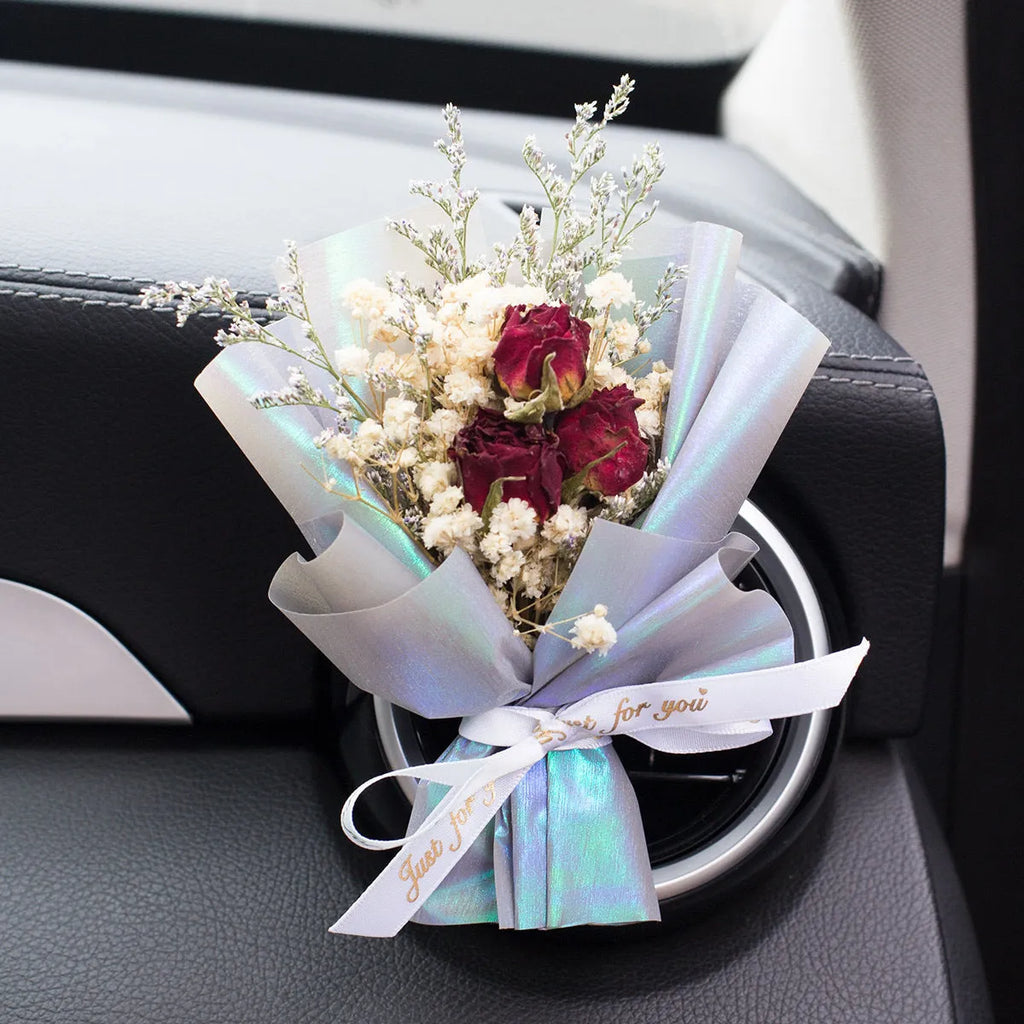 Handmade dried flower car vent perfume ornament in approximately 10cm size with fragrance insert